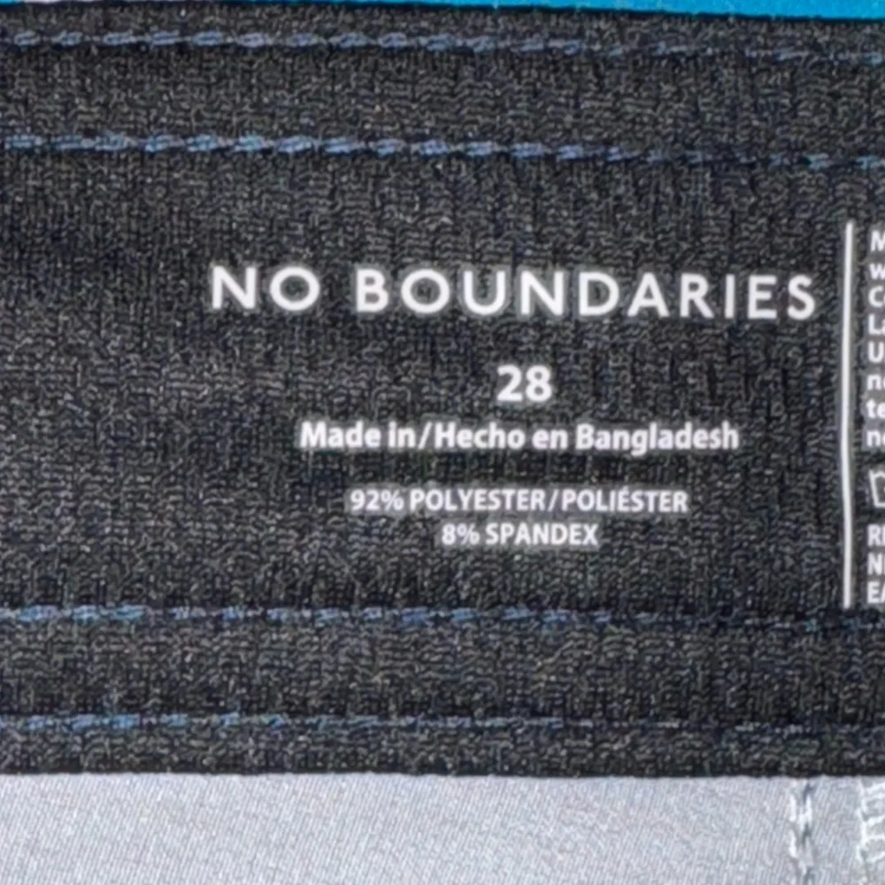 G-148 Men’s No Boundaries NWT Blue &‎ White Stripe Fixed Waist Swim Board Shorts